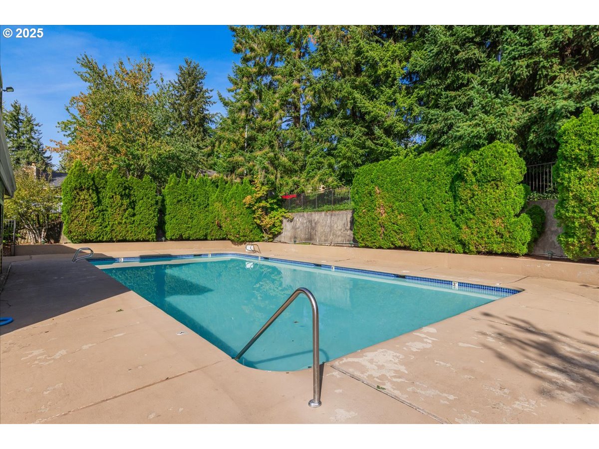 Clackamas, Oregon 97015, United States, 2 Bedrooms Bedrooms, ,1 BathroomBathrooms,Residential,Active,217439