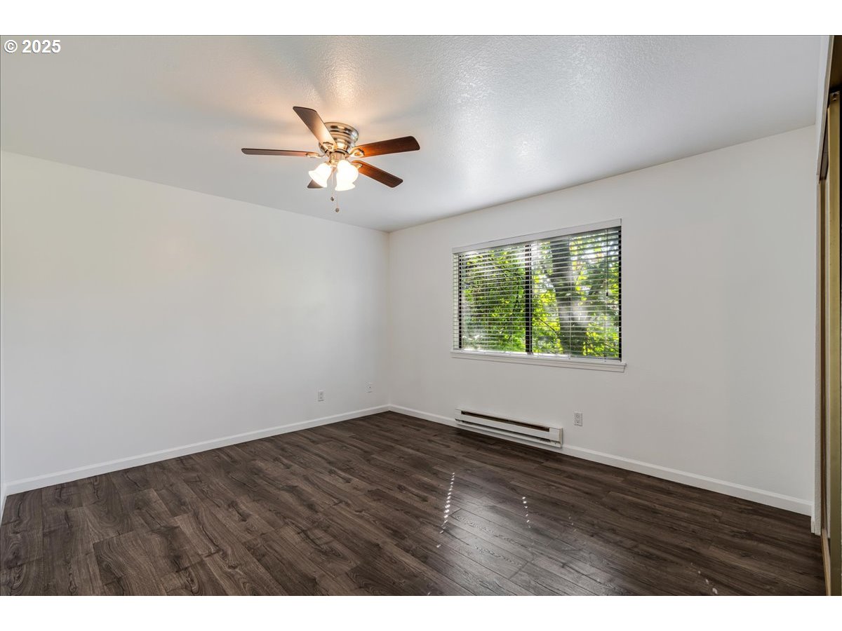 Clackamas, Oregon 97015, United States, 2 Bedrooms Bedrooms, ,1 BathroomBathrooms,Residential,Active,217439