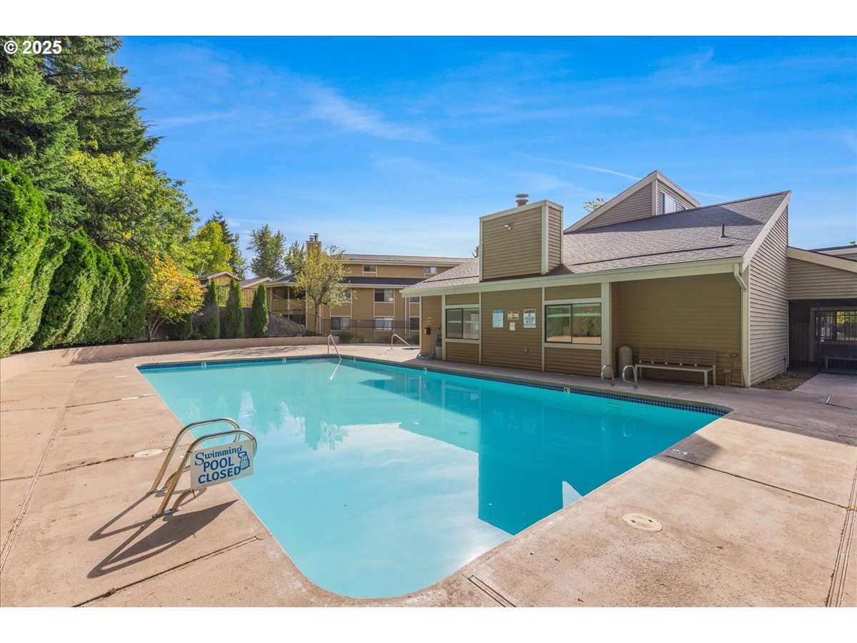 Clackamas, Oregon 97015, United States, 2 Bedrooms Bedrooms, ,1 BathroomBathrooms,Residential,Active,217439