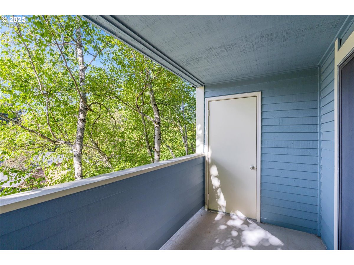 Clackamas, Oregon 97015, United States, 2 Bedrooms Bedrooms, ,1 BathroomBathrooms,Residential,Active,217439