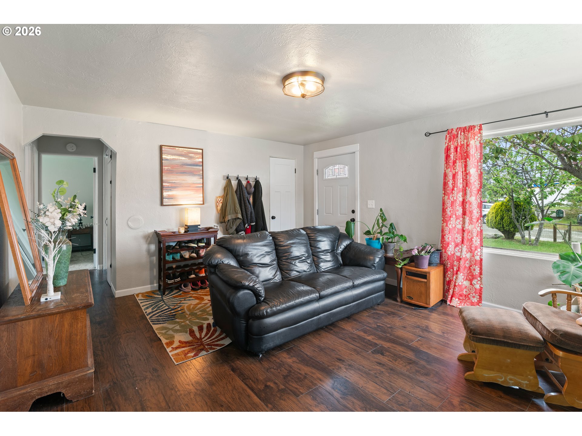 993 SALMON AVE