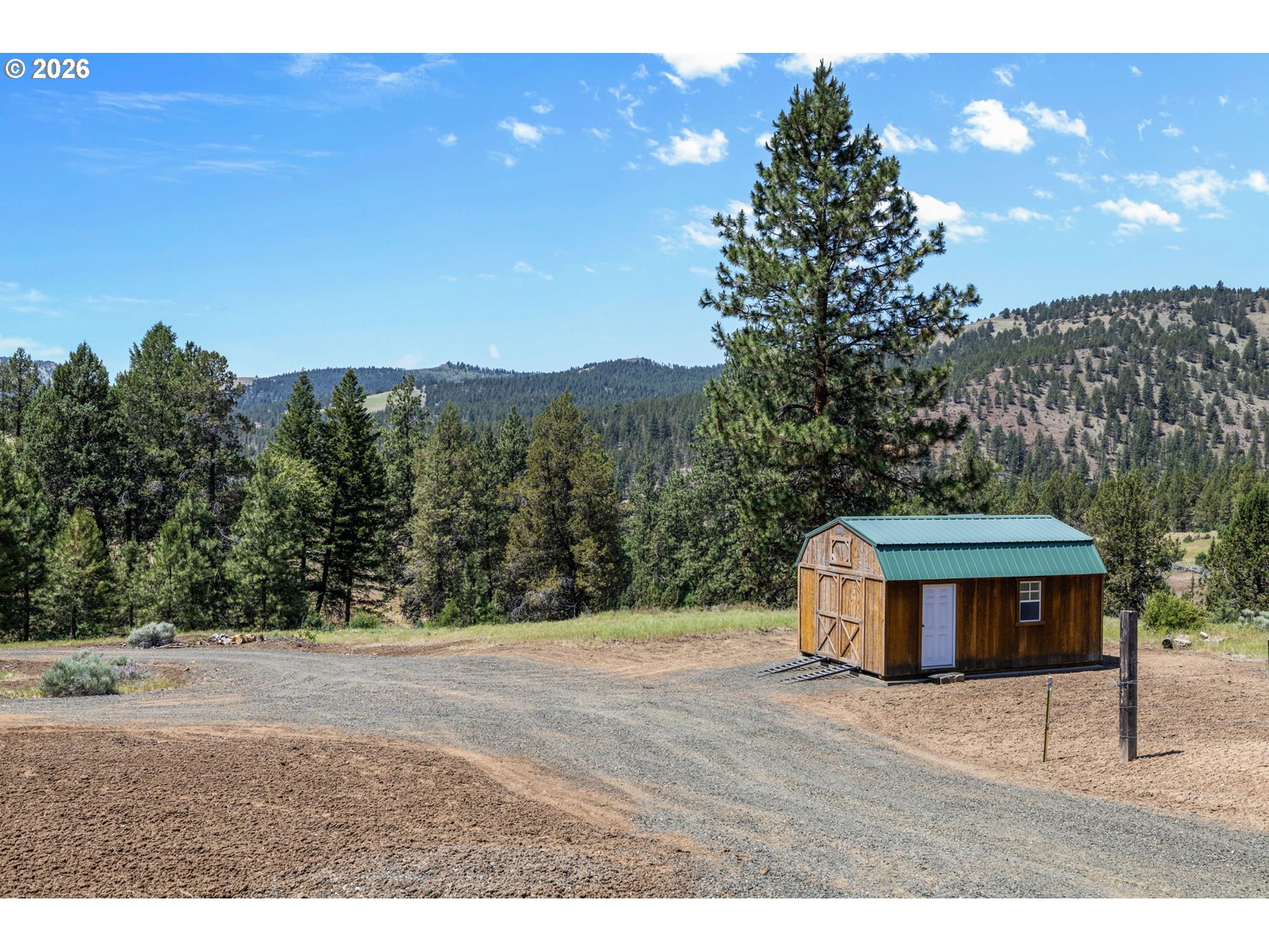 N Hwy 395