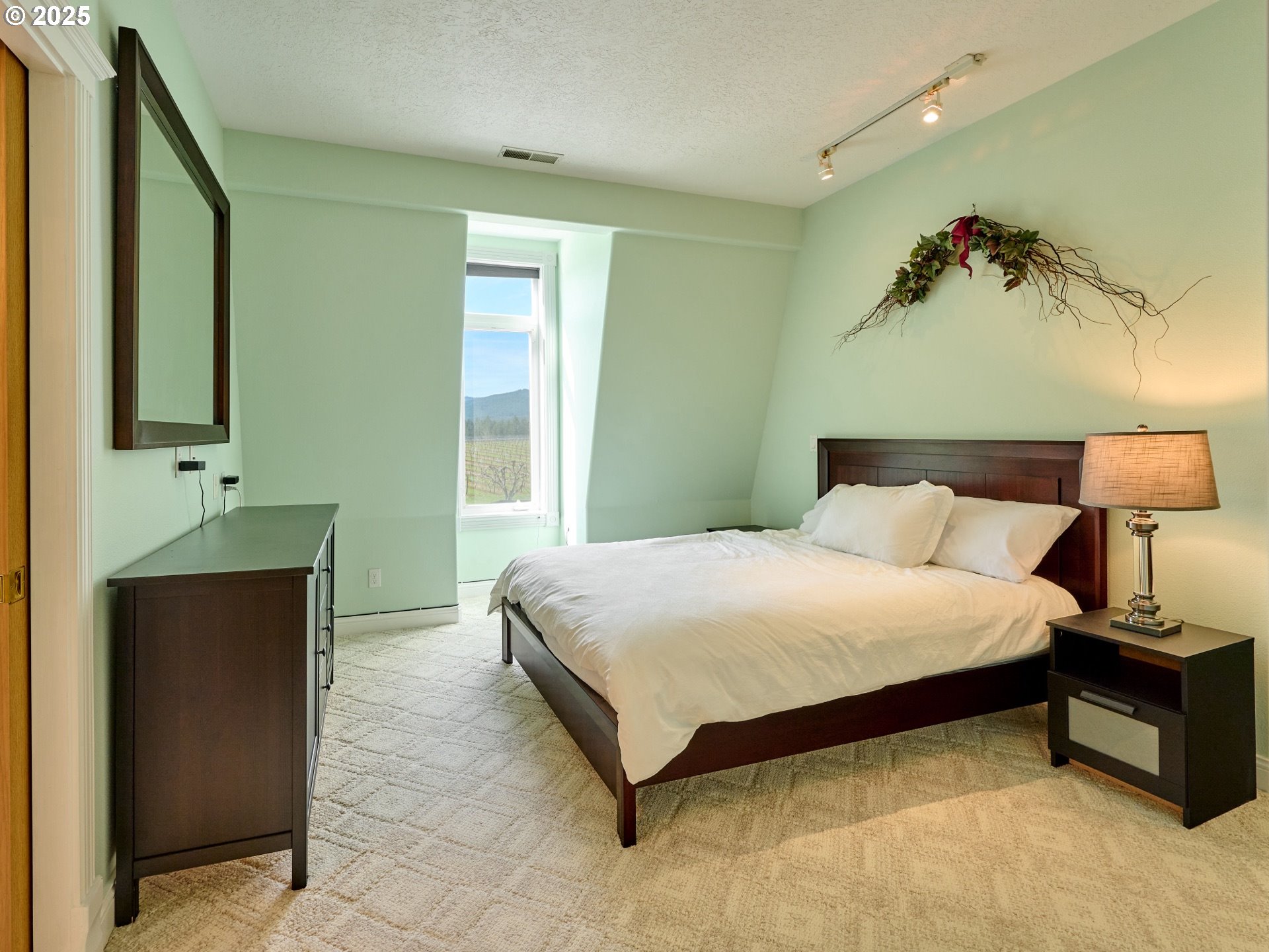 Dallas, Oregon 97338, United States, 4 Bedrooms Bedrooms, ,4 BathroomsBathrooms,Residential,Active,102555