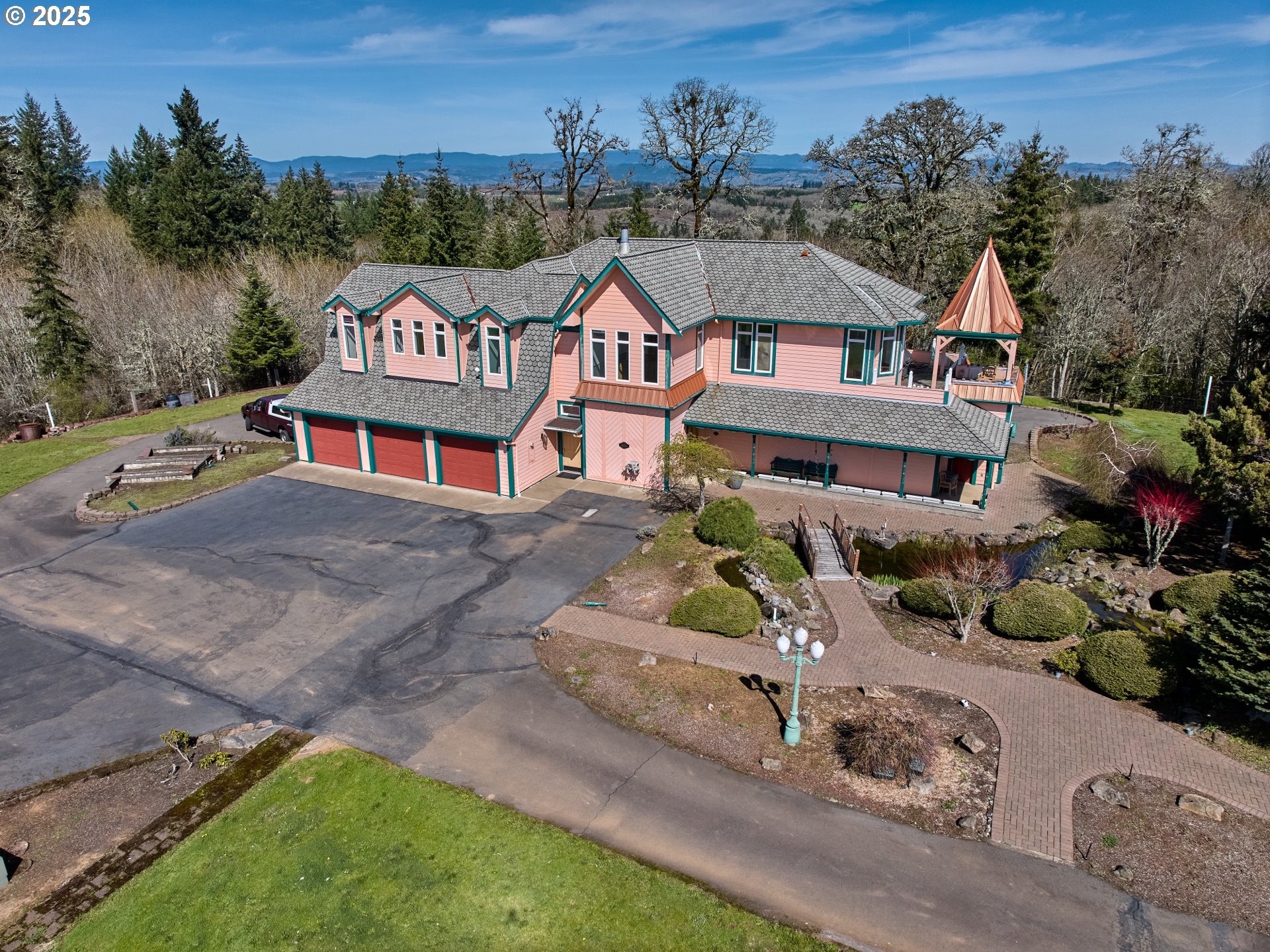 Dallas, Oregon 97338, United States, 4 Bedrooms Bedrooms, ,4 BathroomsBathrooms,Residential,Active,102555