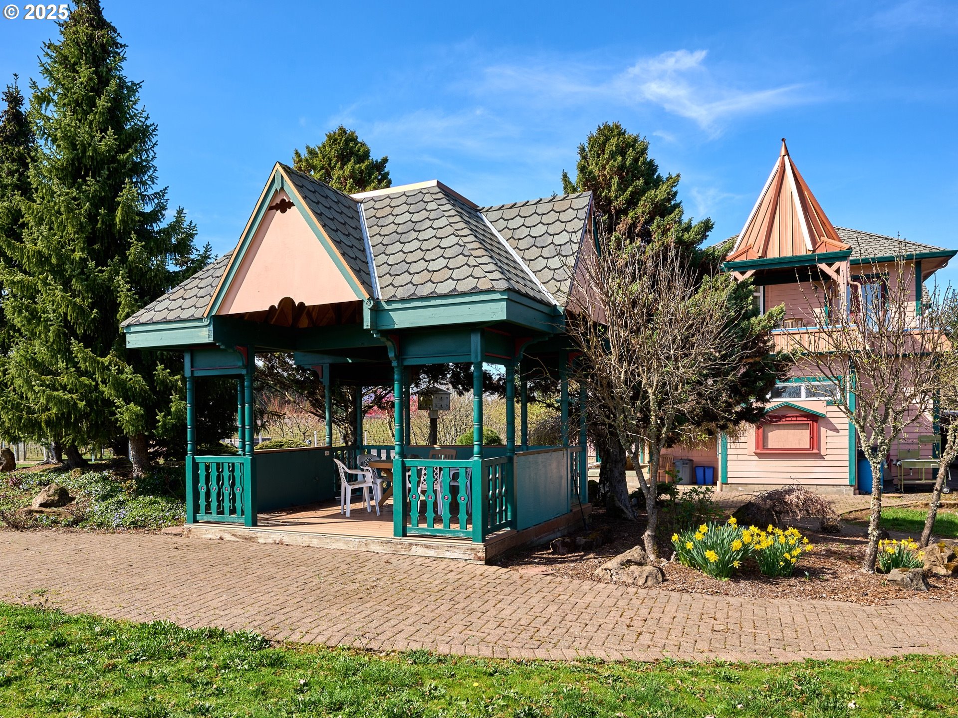 Dallas, Oregon 97338, United States, 4 Bedrooms Bedrooms, ,4 BathroomsBathrooms,Residential,Active,102555