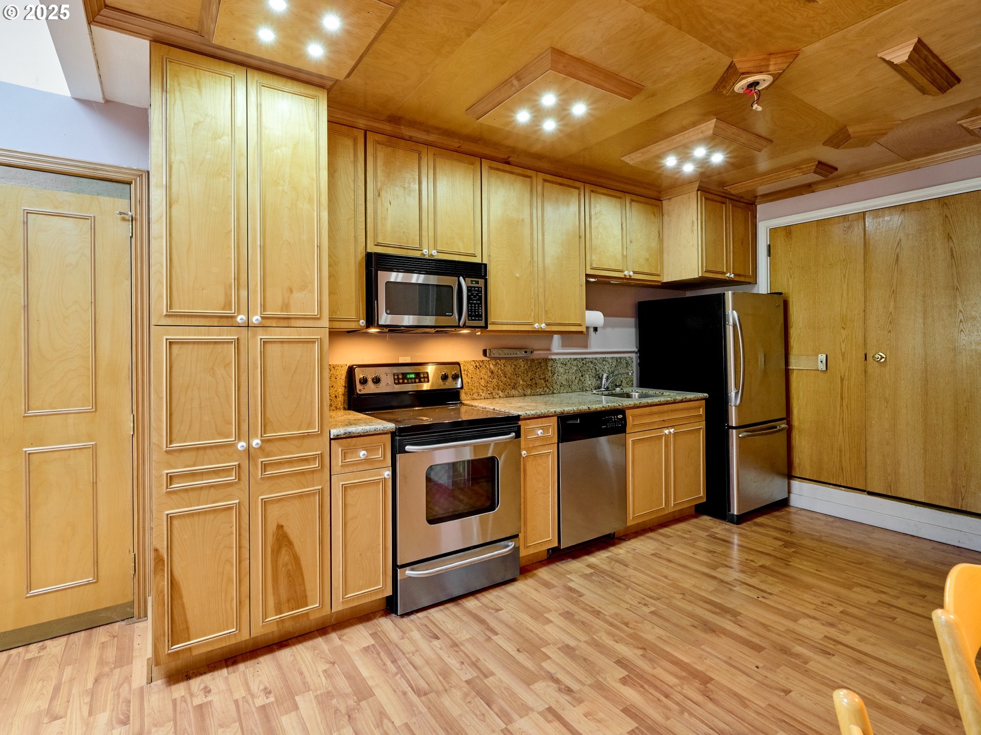 Dallas, Oregon 97338, United States, 4 Bedrooms Bedrooms, ,4 BathroomsBathrooms,Residential,Active,102555