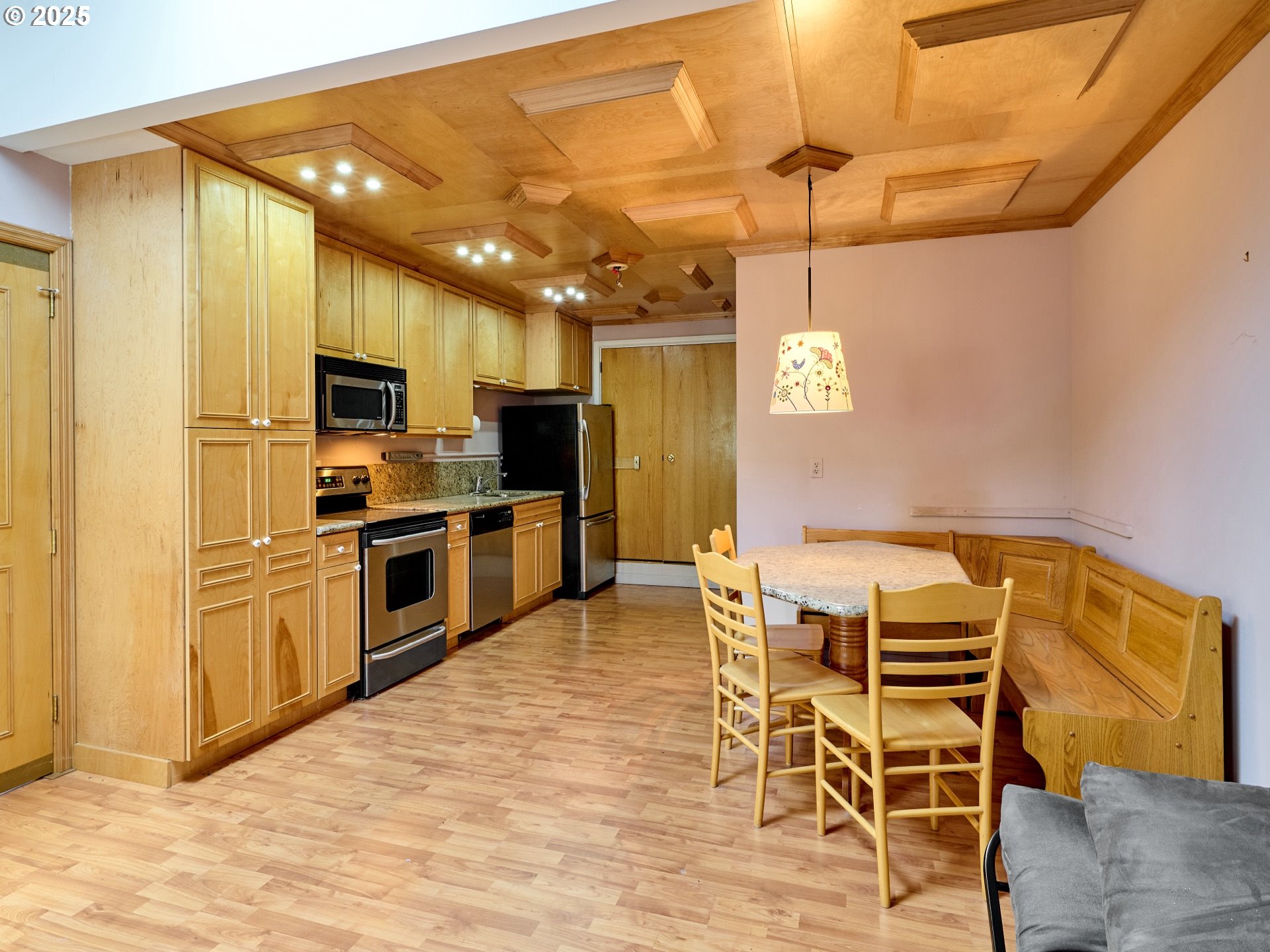 Dallas, Oregon 97338, United States, 4 Bedrooms Bedrooms, ,4 BathroomsBathrooms,Residential,Active,102555