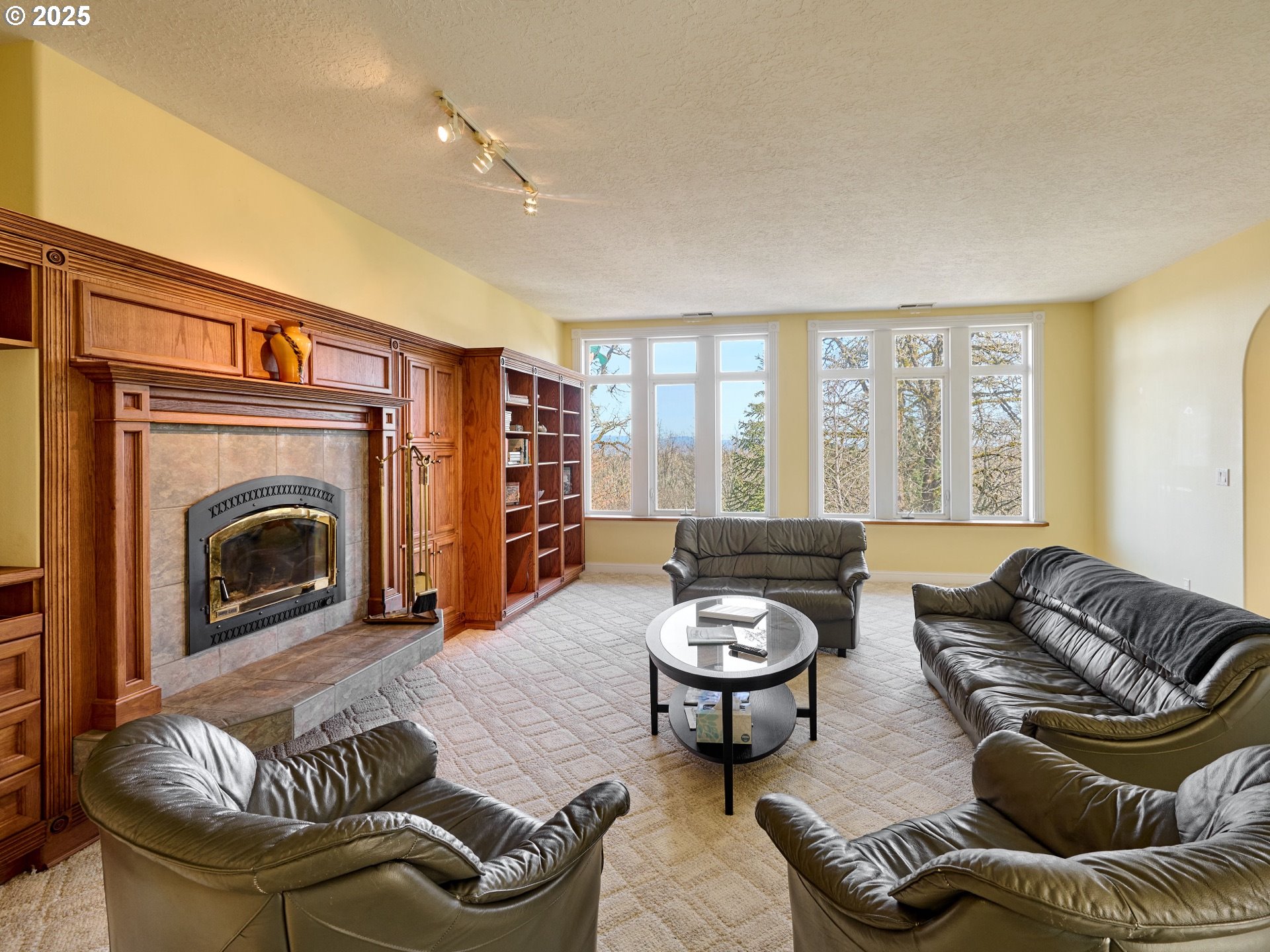 Dallas, Oregon 97338, United States, 4 Bedrooms Bedrooms, ,4 BathroomsBathrooms,Residential,Active,102555