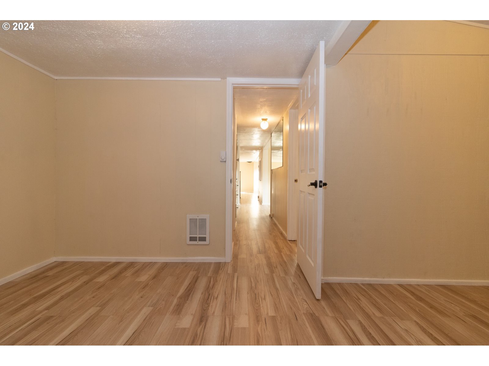 Florence, Oregon 97439, United States, 2 Bedrooms Bedrooms, ,1 BathroomBathrooms,Residential,Active,26757