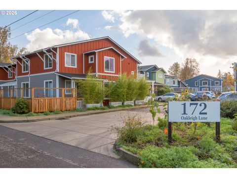 172 OAKLEIGH LN 221 Eugene OR 97404