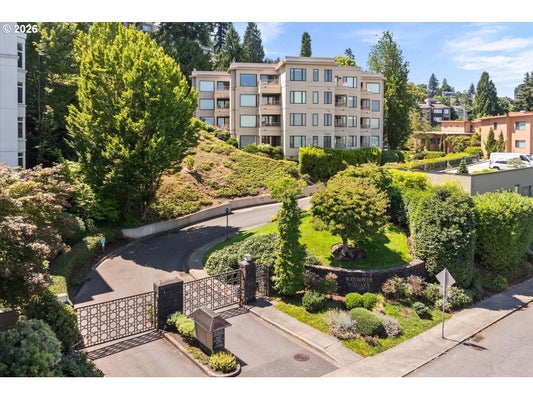 762 NW WESTOVER SQ, PORTLAND, OR 97210 - Image e38061d06b6ae8a5c8d5e7d7ff110307/628037113