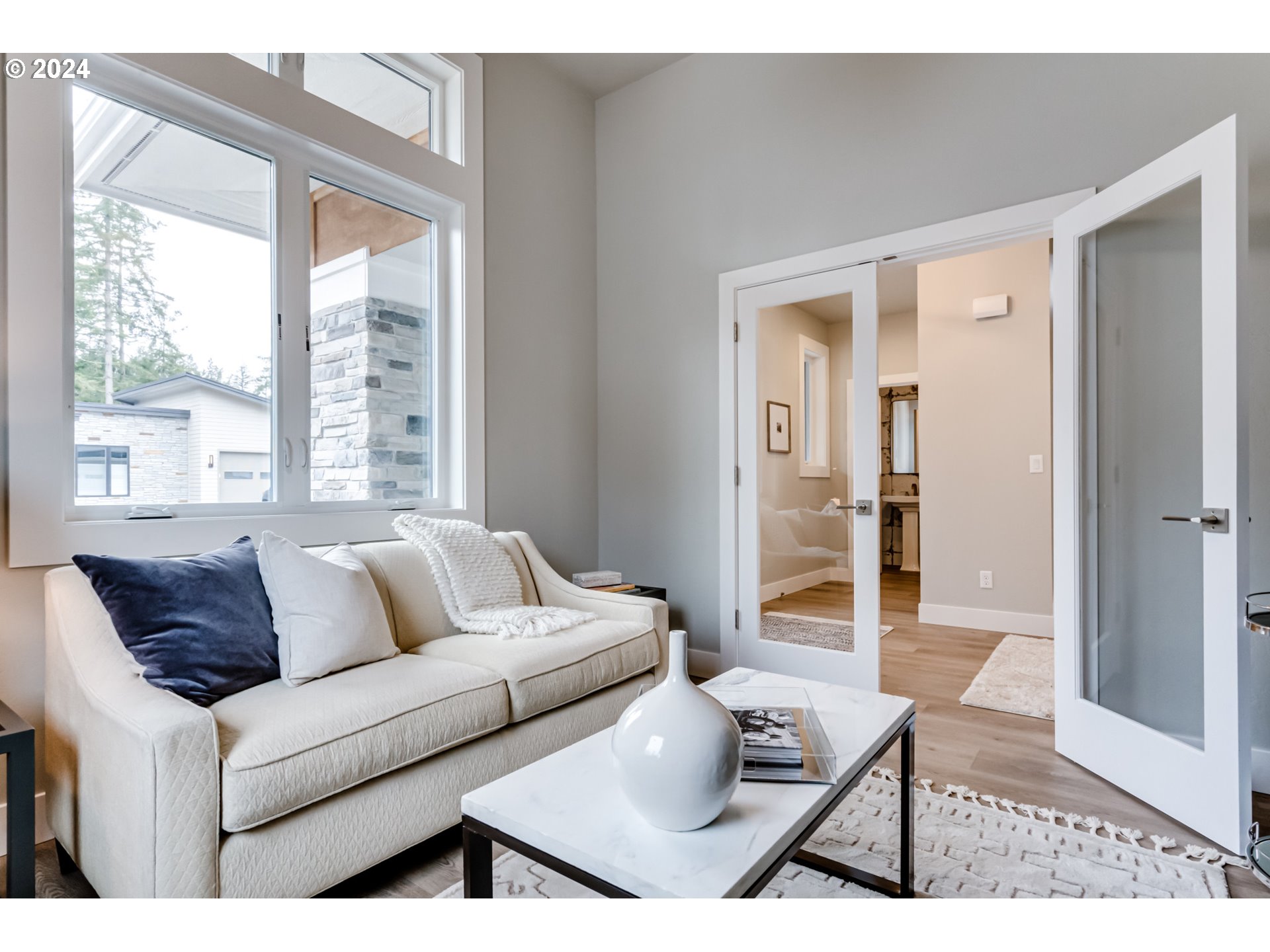 2082 GOLFVIEW CT