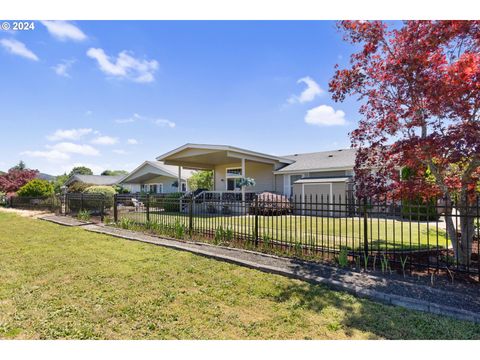 A home in Roseburg