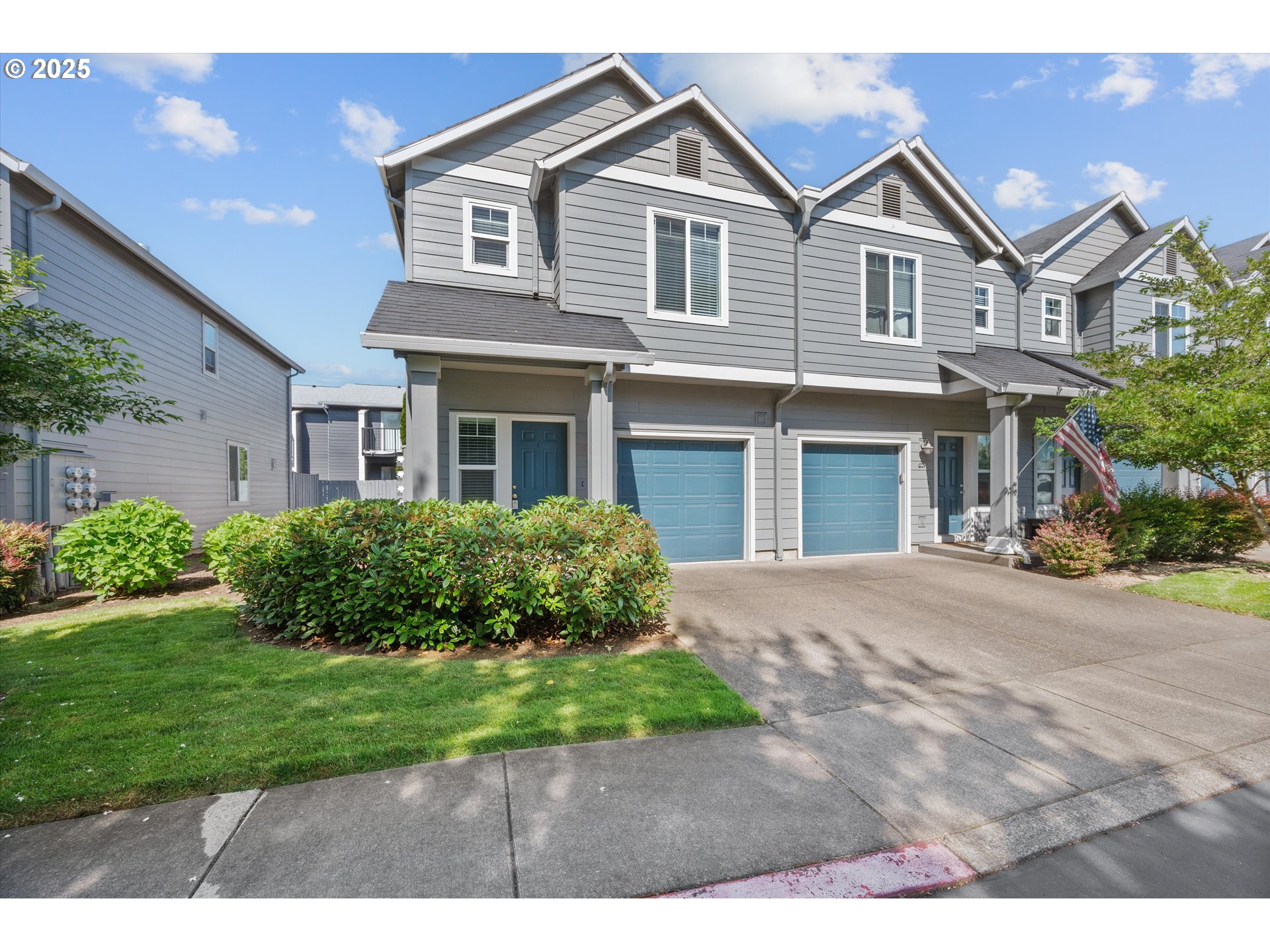 810 E 9TH ST G28