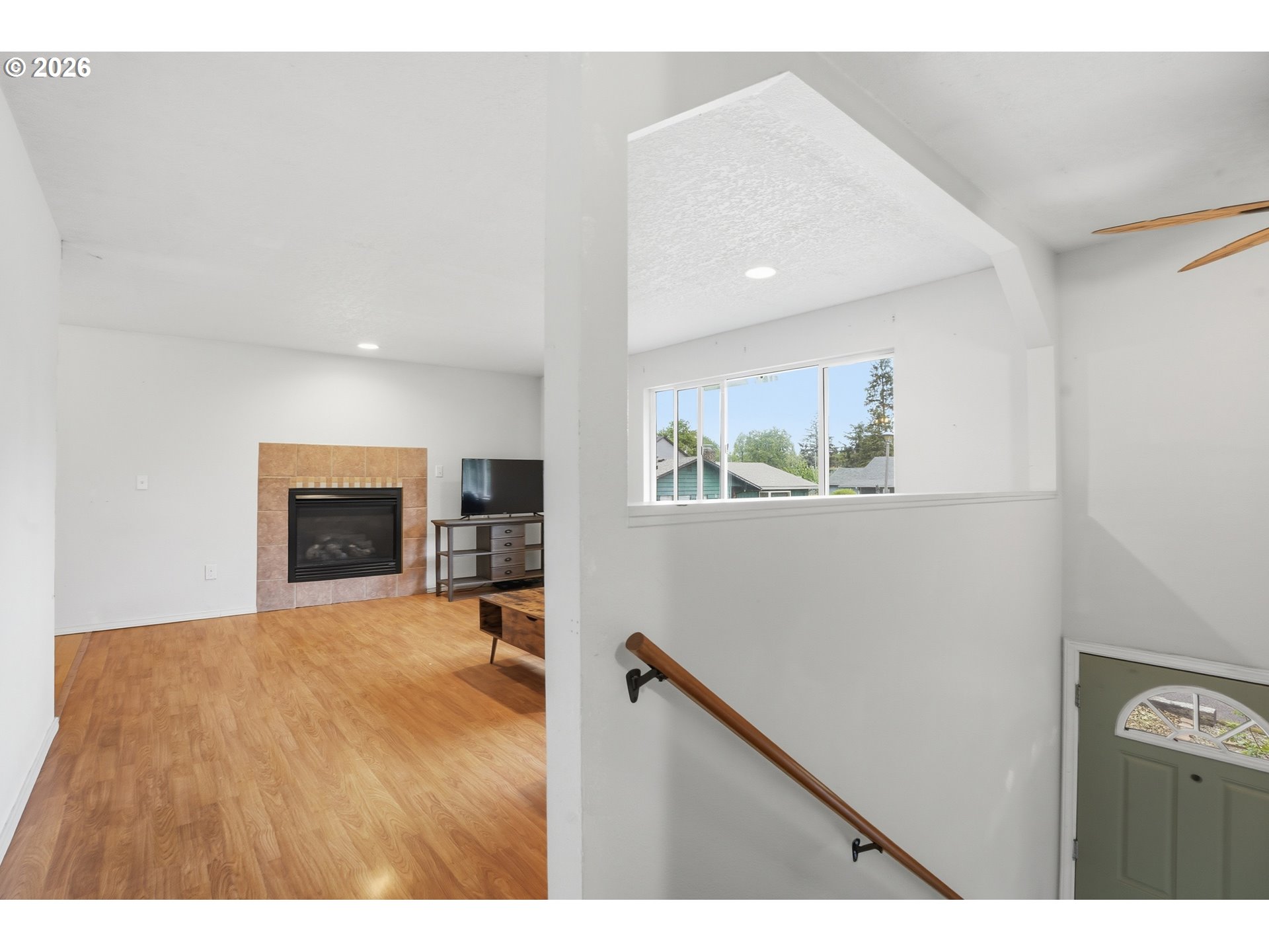 2400 SE HAYWARD WAY