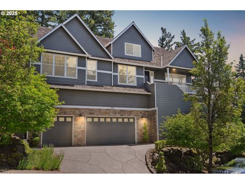 2311 FALCON DR West Linn OR 97068