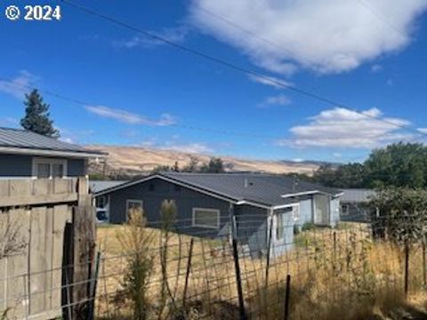 A home in The Dalles