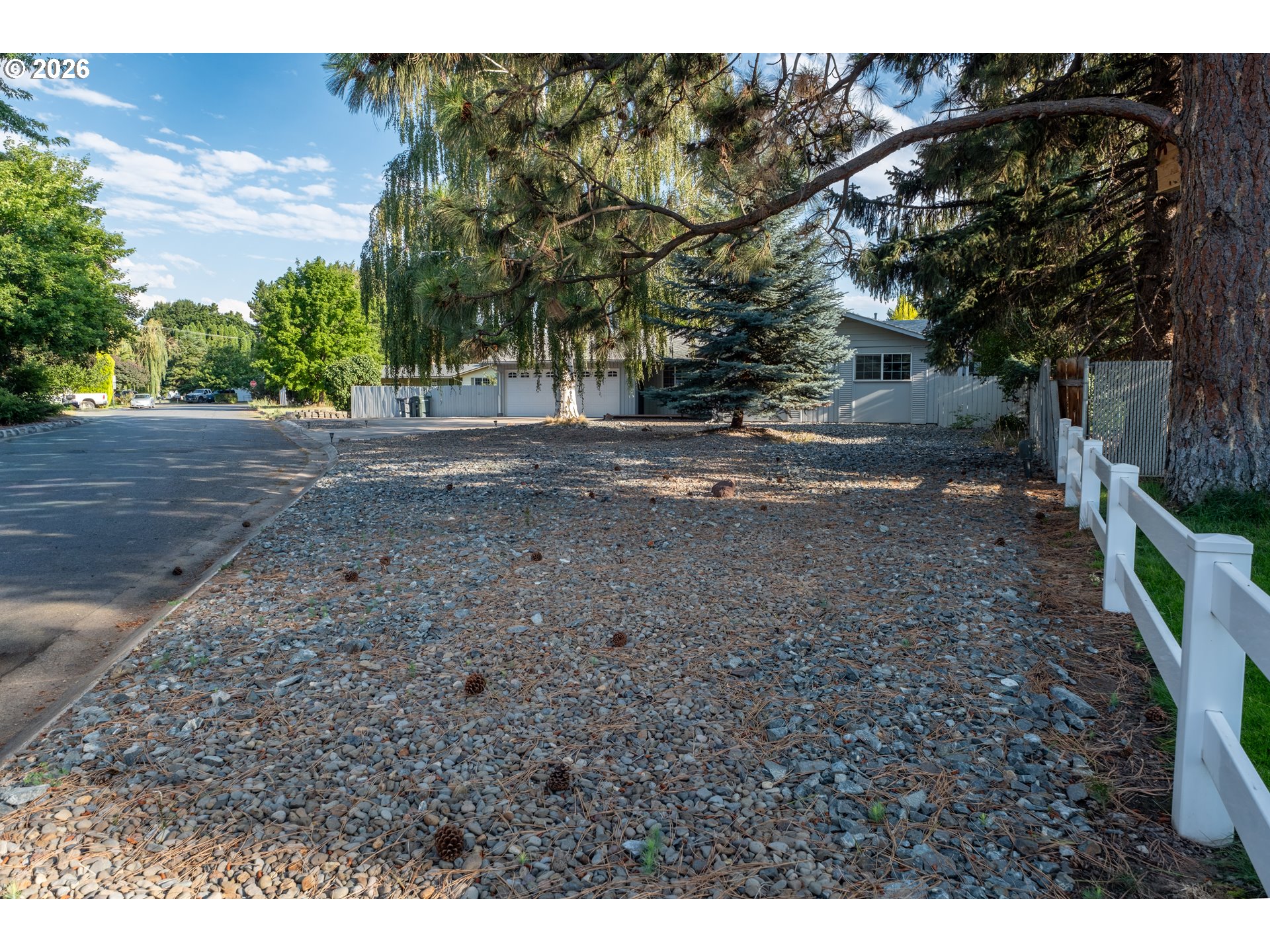 10107 EMILY DR