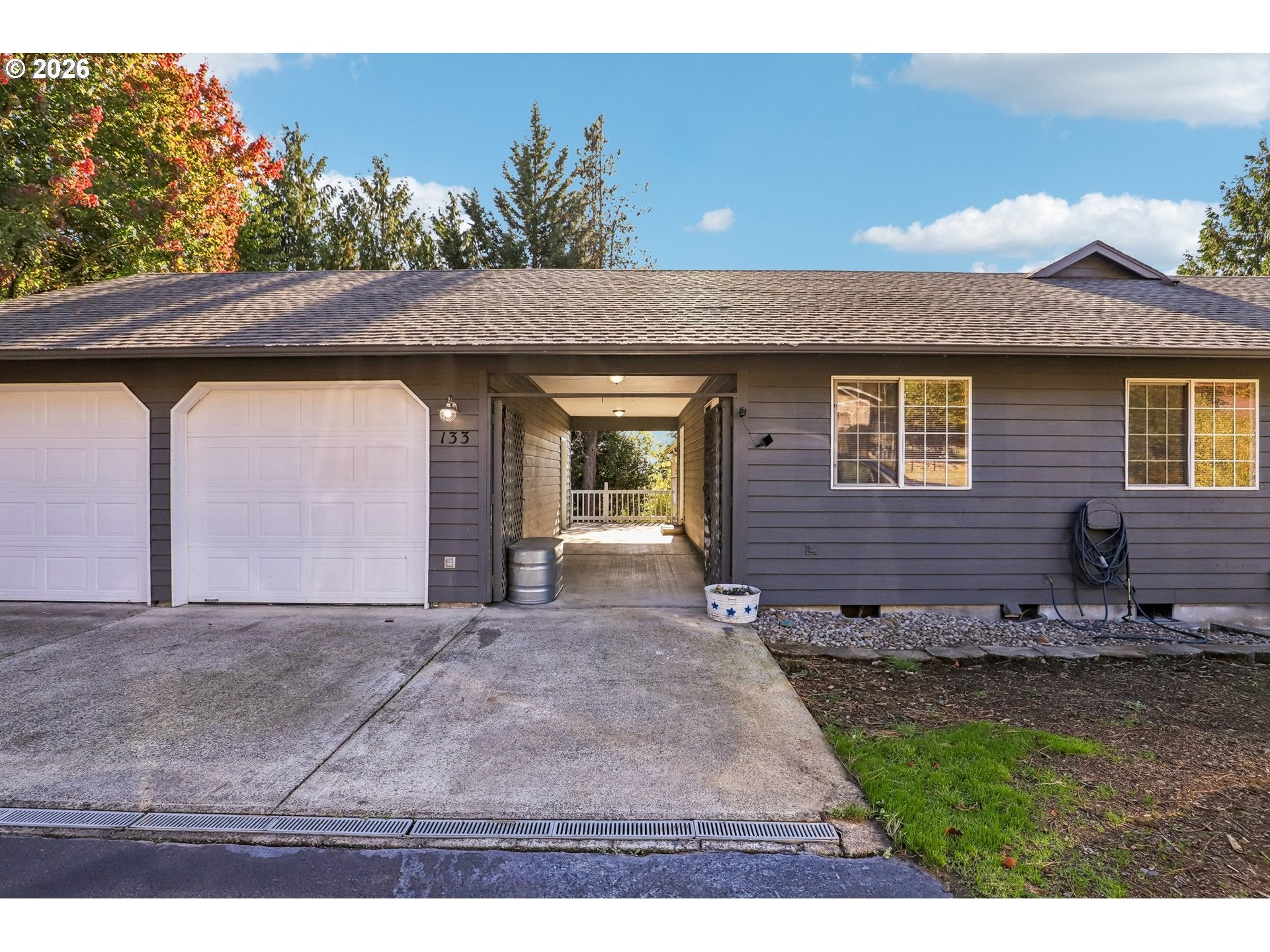 133 SUNNYSIDE DR