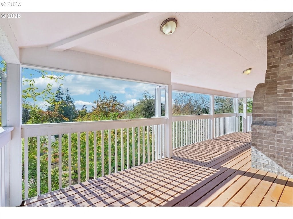 133 SUNNYSIDE DR