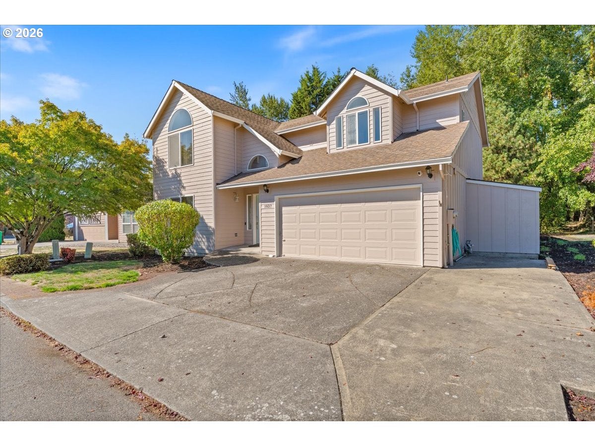 1037 NE LIJA LOOP