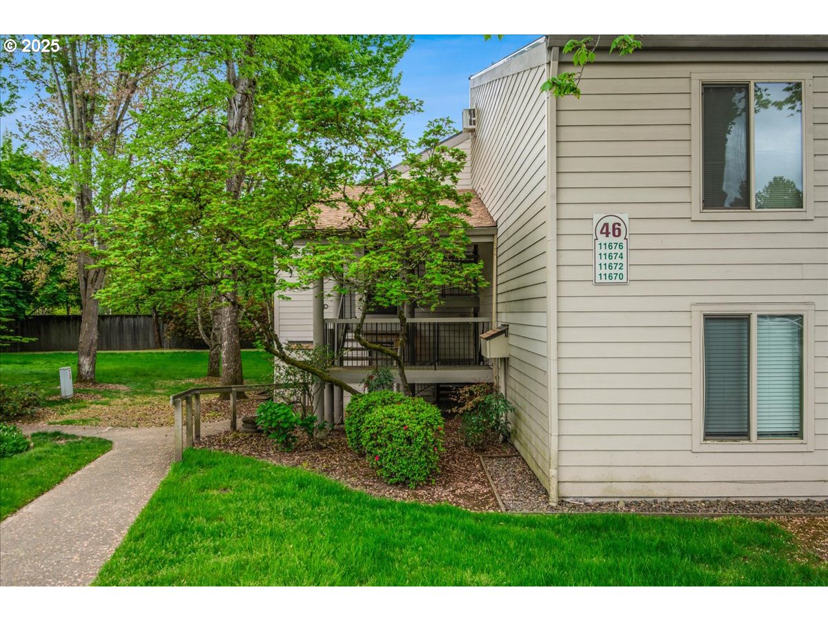 11670 SW BOONES BEND DR