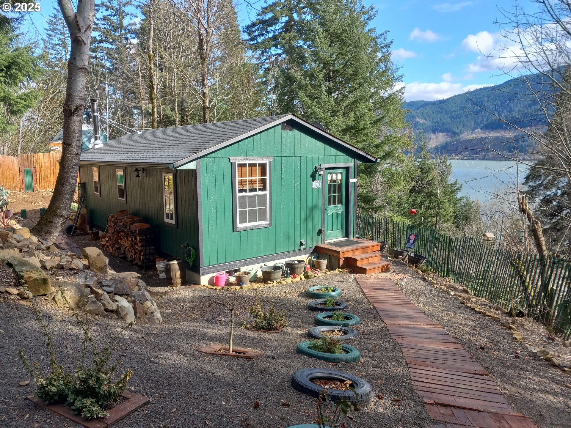 Listing image 1