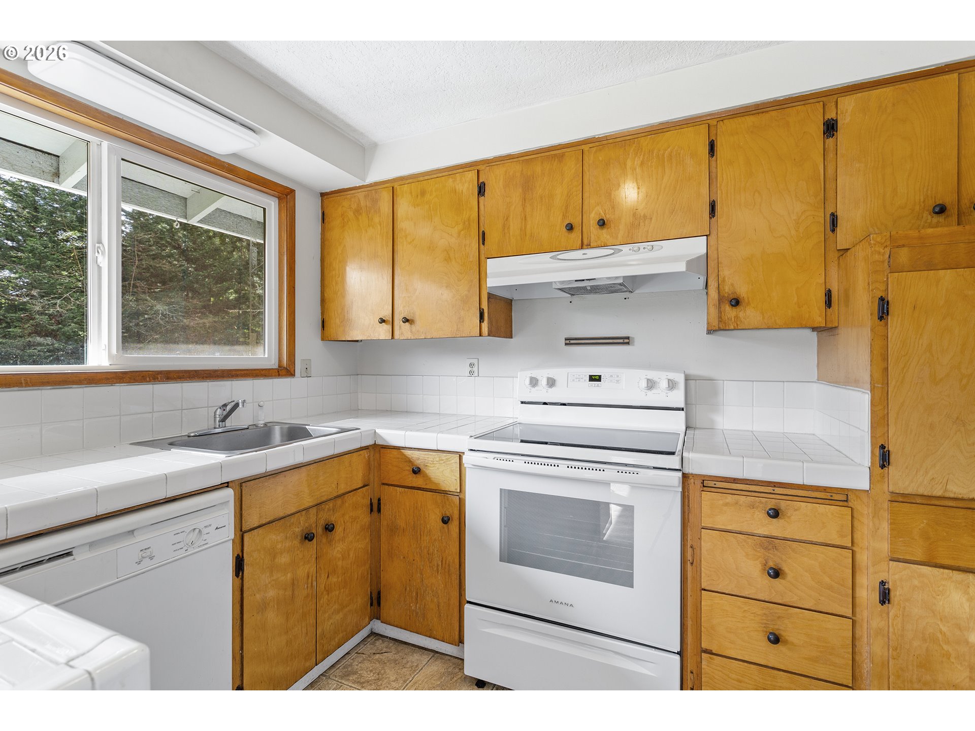 9370 SW KILLARNEY LN