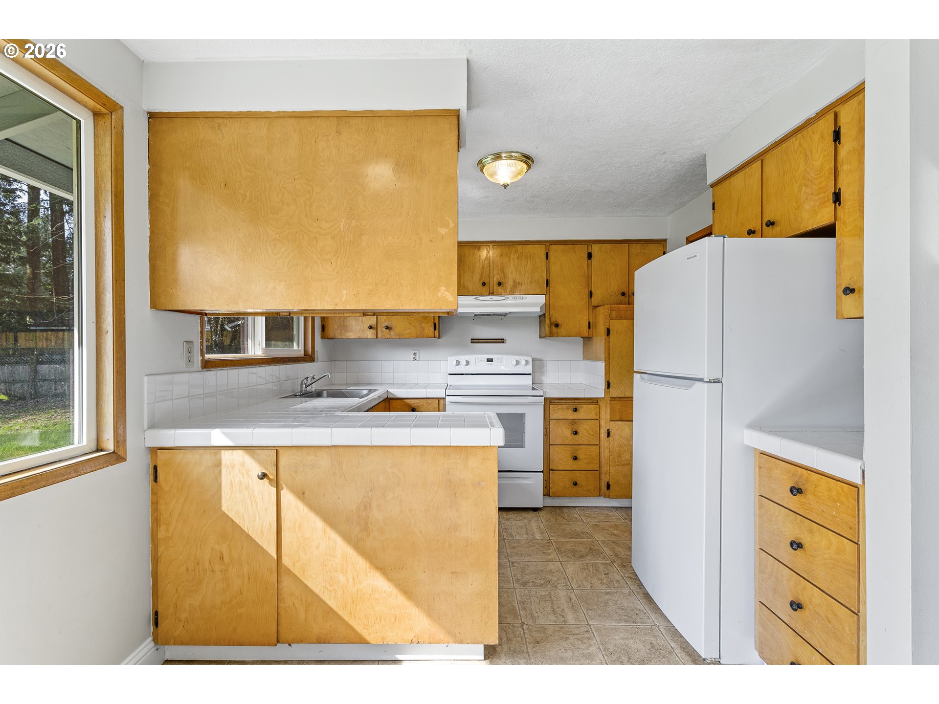 9370 SW KILLARNEY LN