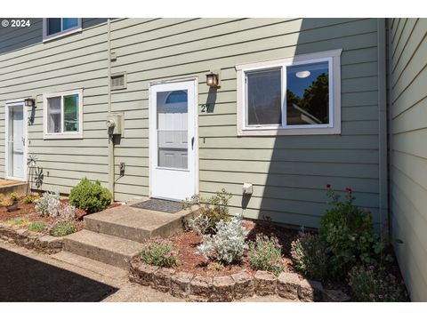 A home in Newberg