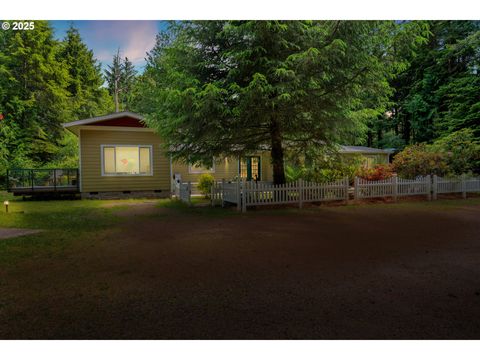 4884 N LOFTUS RD Florence OR 97439