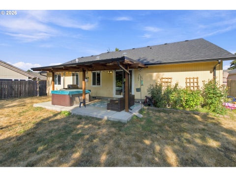 Tiny photo for 1145 Ash Grove Loop, Creswell, OR 97426 (MLS # 738024151)