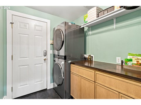 Tiny photo for 1145 Ash Grove Loop, Creswell, OR 97426 (MLS # 738024151)