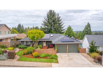 5240 CHAPMAN ST Salem OR 97306