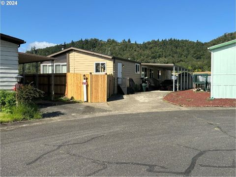 A home in Roseburg