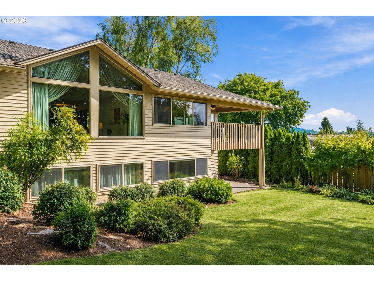 29 TOUCHSTONE