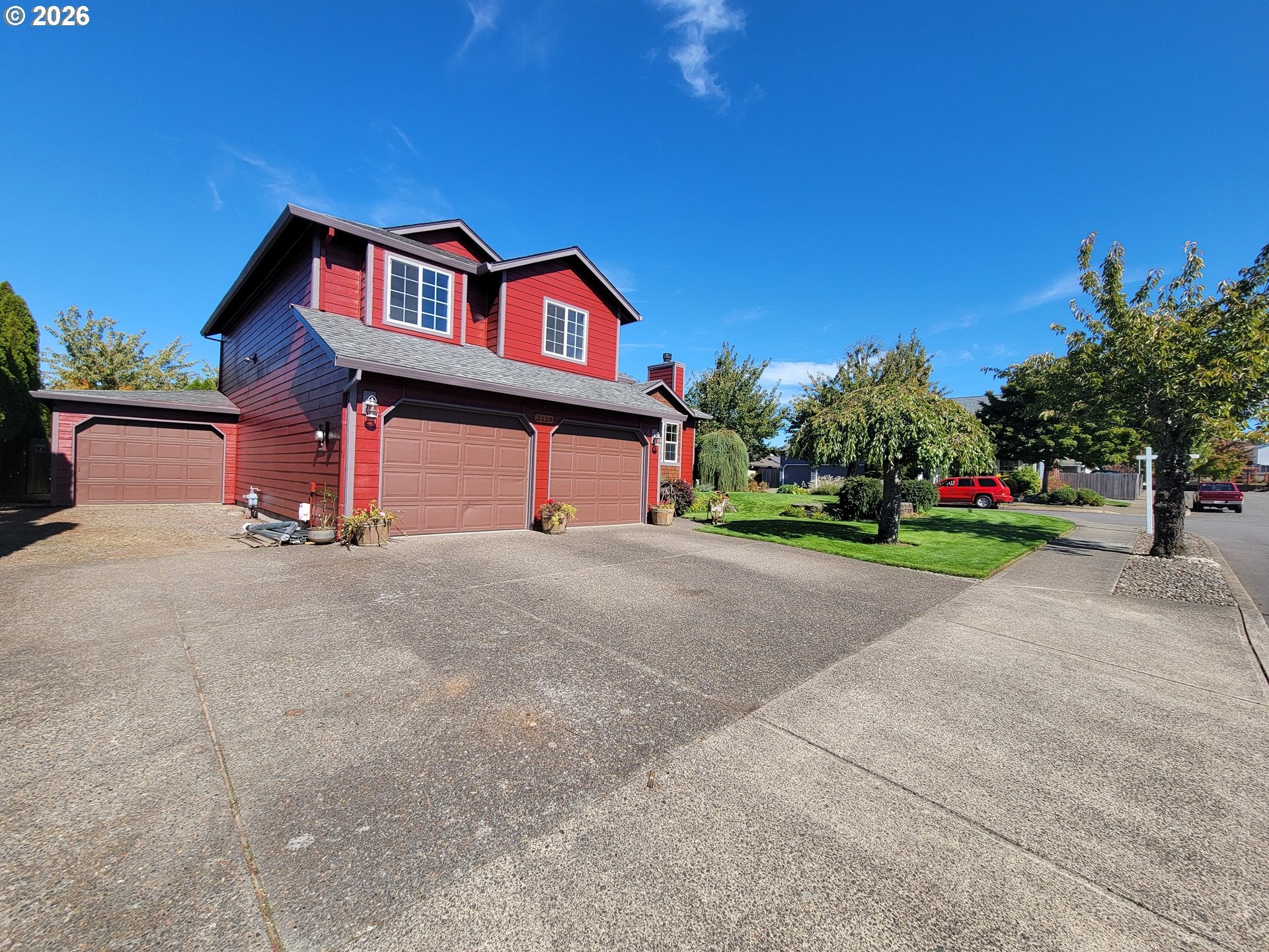 3229 SW 33RD ST