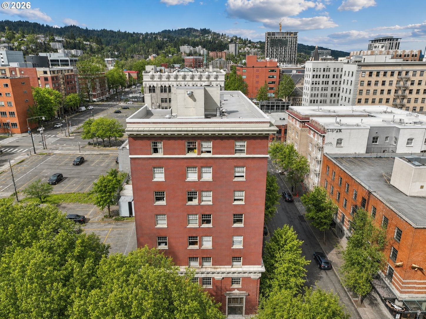 1005 SW PARK AVE 204