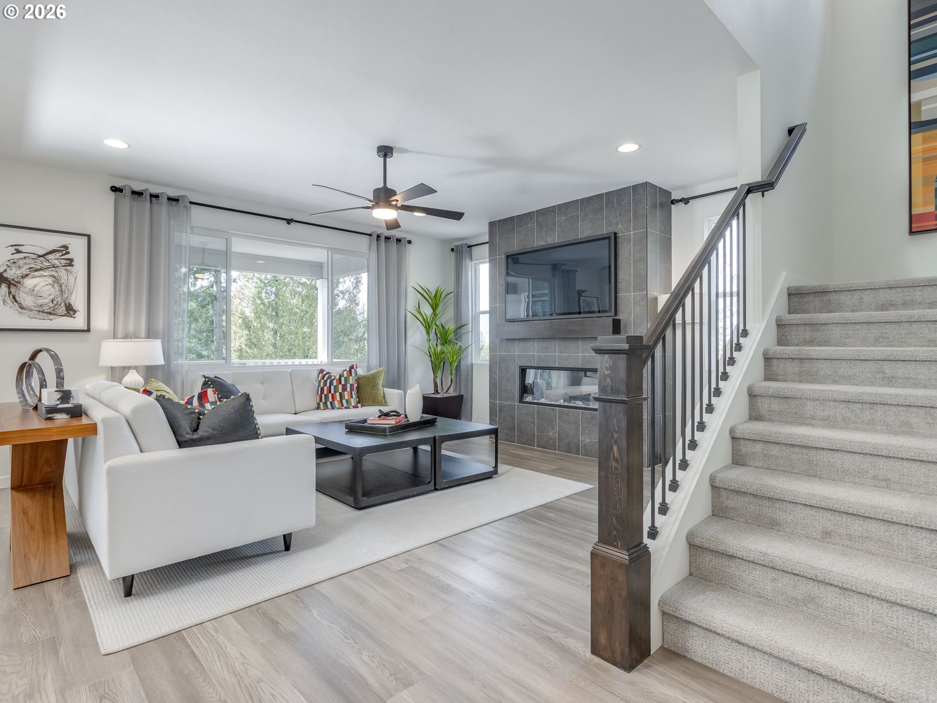 1877 NE CURRIN CREEK DR