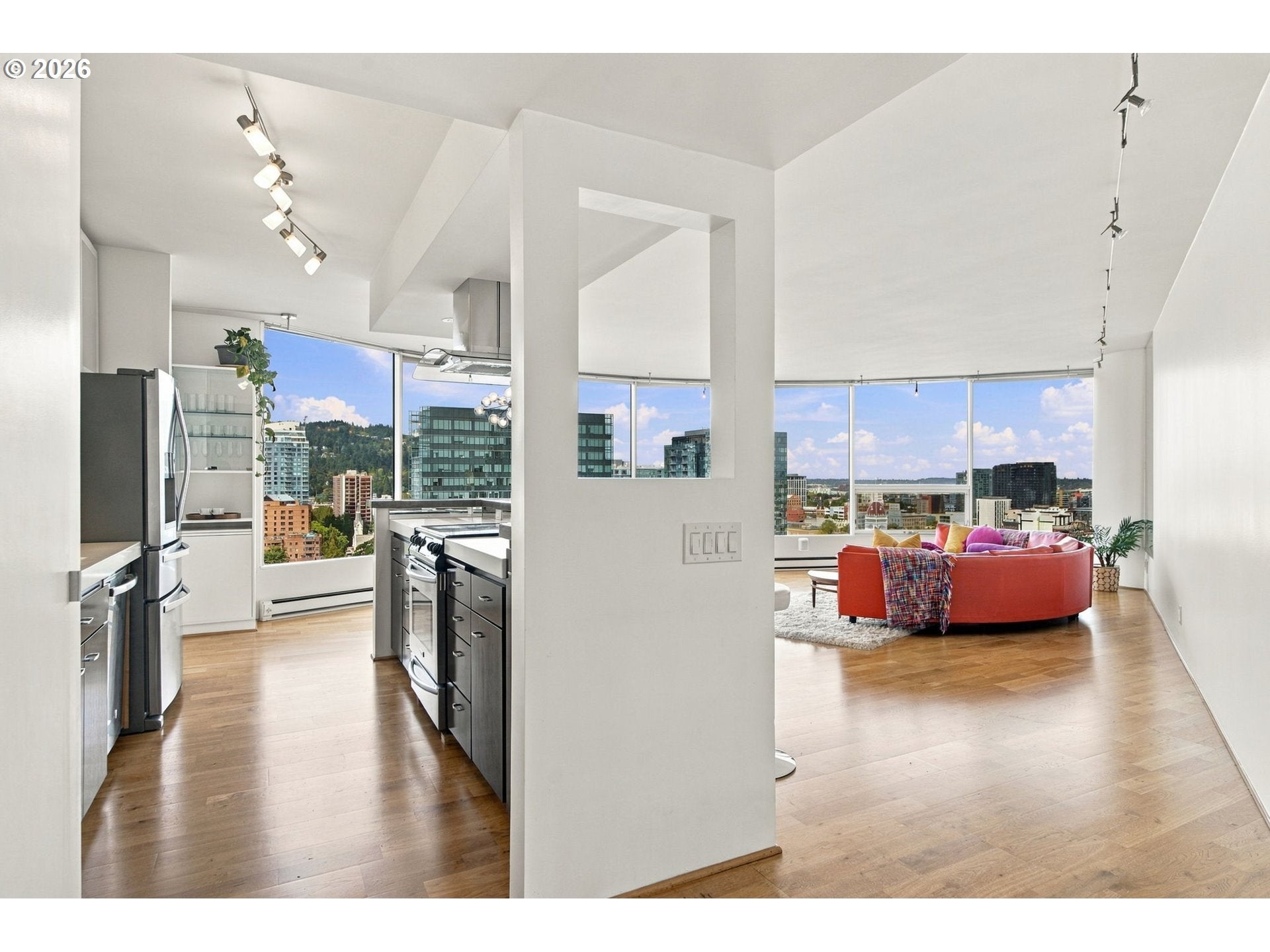 1500 SW 5TH AVE 2201