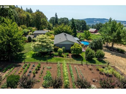 A home in Newberg