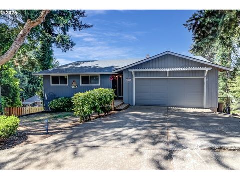 589 NE Westview Ln, Estacada, OR 97023 - #: 716974197