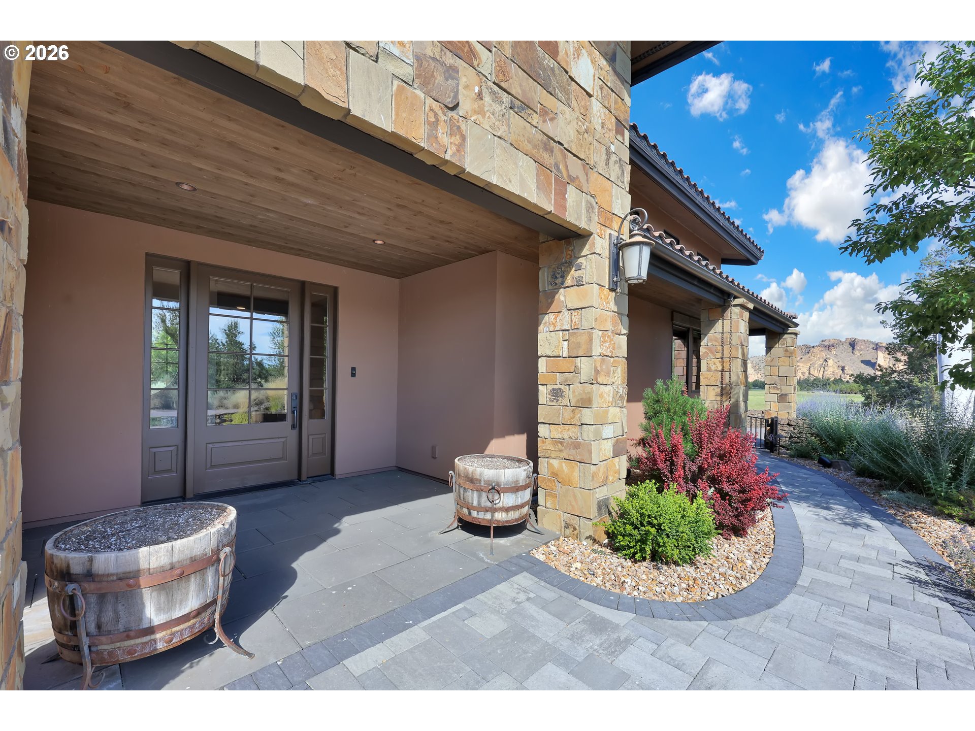 250 NE Goodpasture LOOP