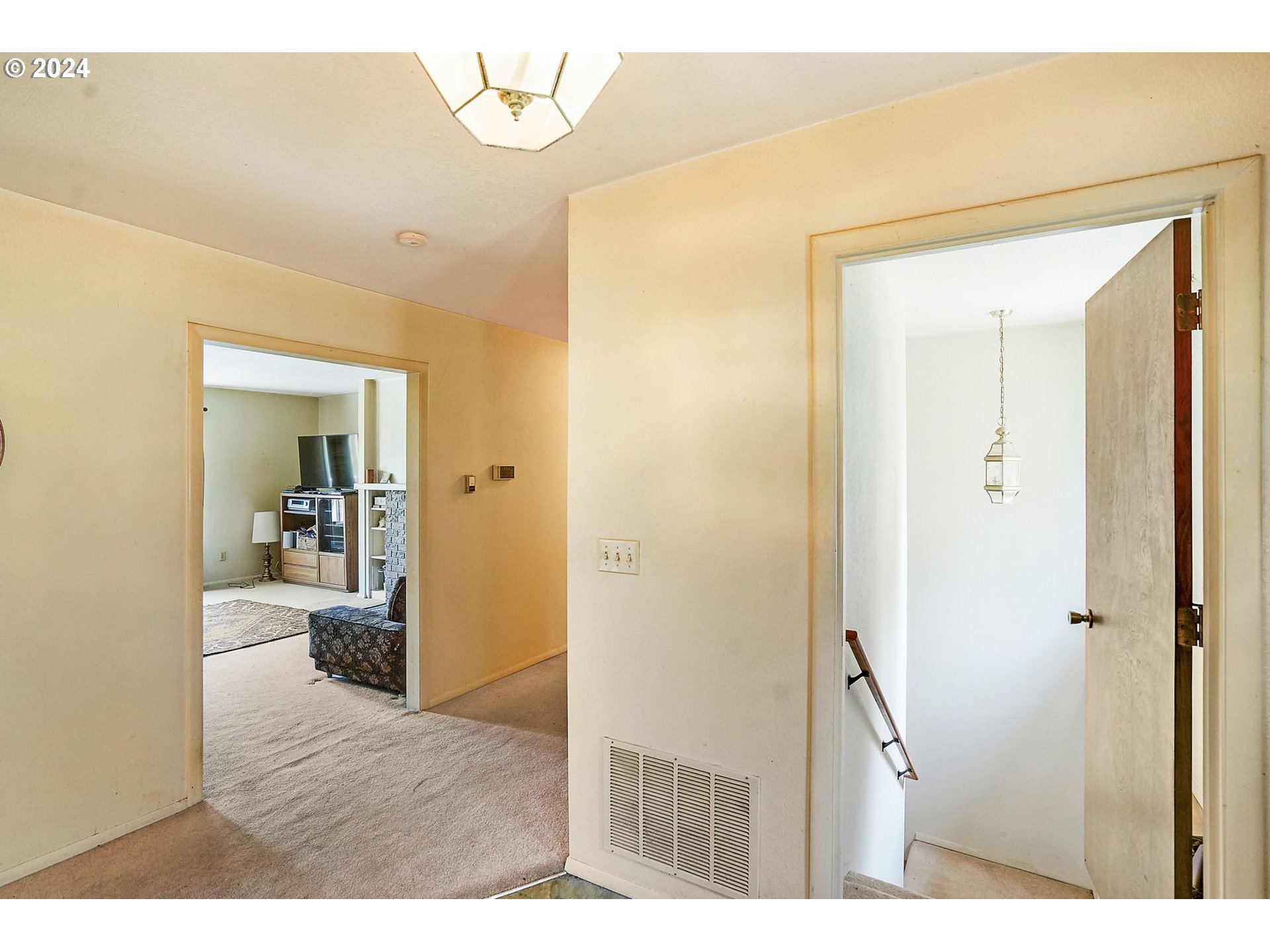 Albany, Oregon 97322, United States, 4 Bedrooms Bedrooms, ,2 BathroomsBathrooms,Residential,Pending,101098