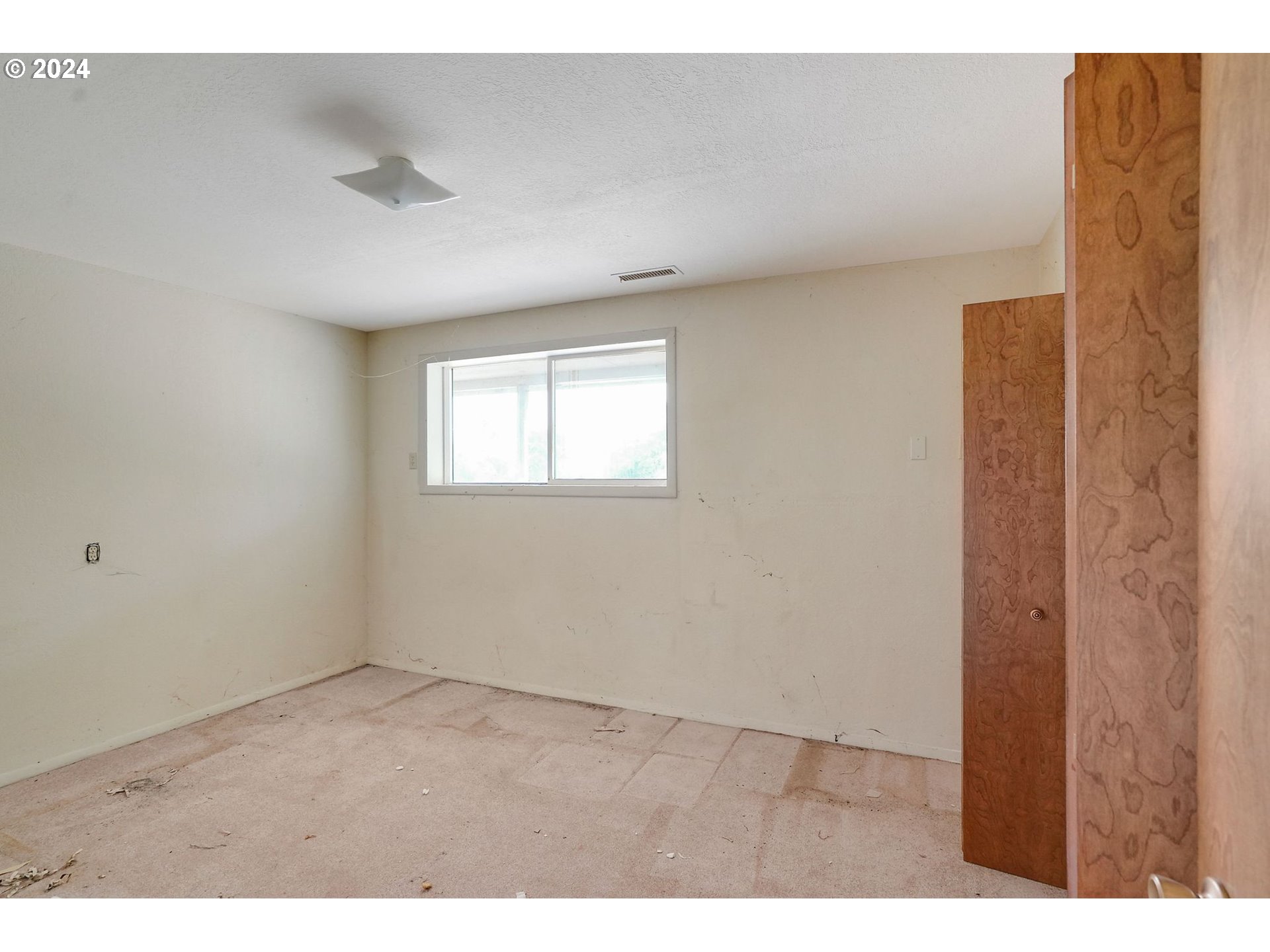 Albany, Oregon 97322, United States, 4 Bedrooms Bedrooms, ,2 BathroomsBathrooms,Residential,Pending,101098