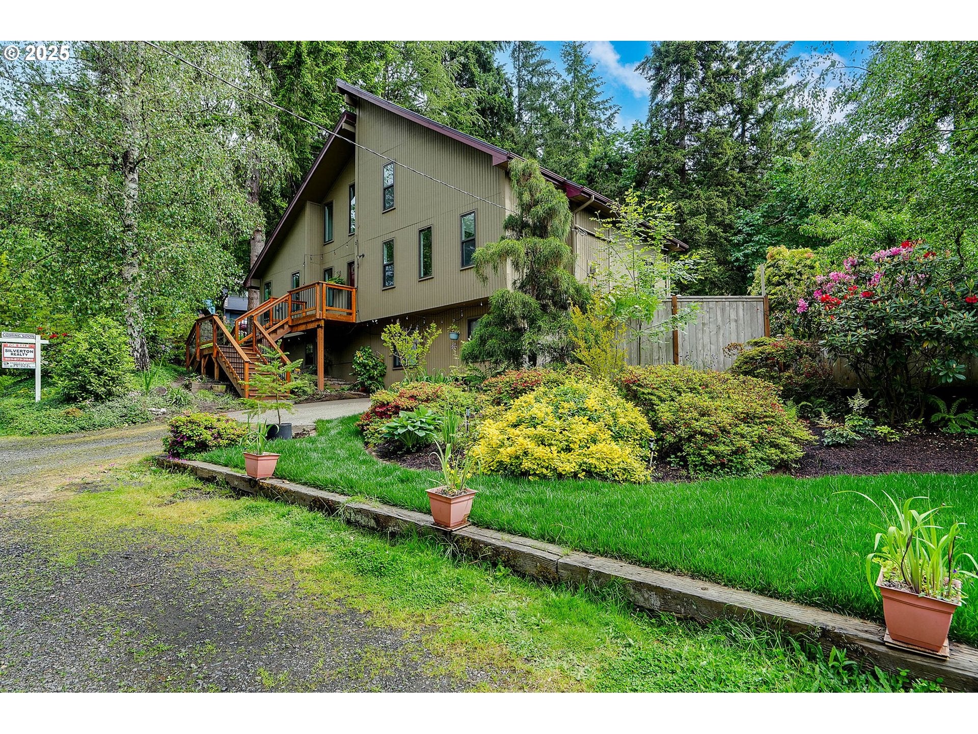 1946 ROBERTA AVE