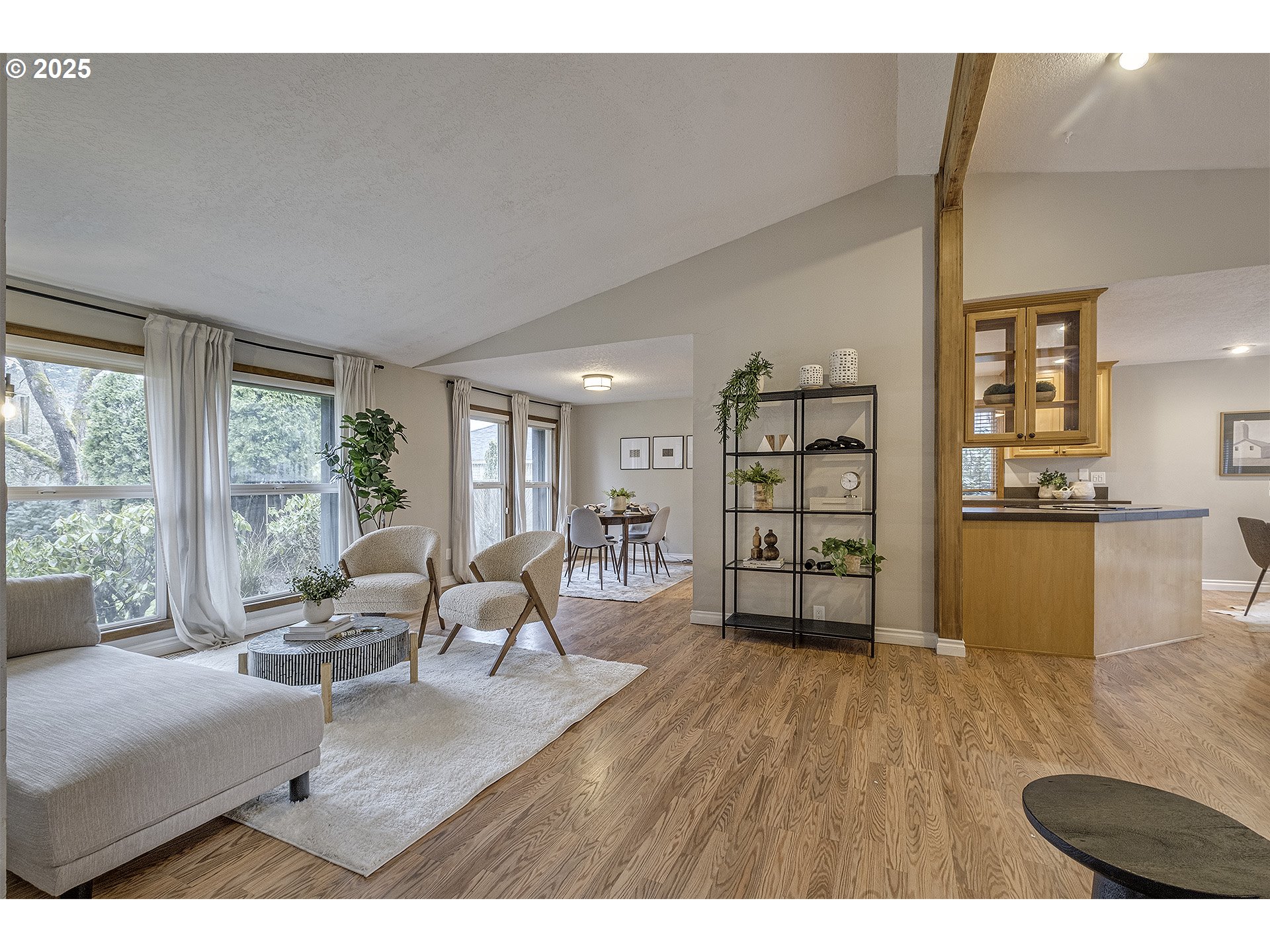 5646 NW DESCHUTES DR