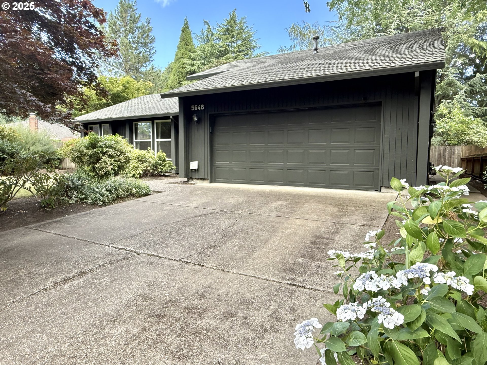 5646 NW DESCHUTES DR