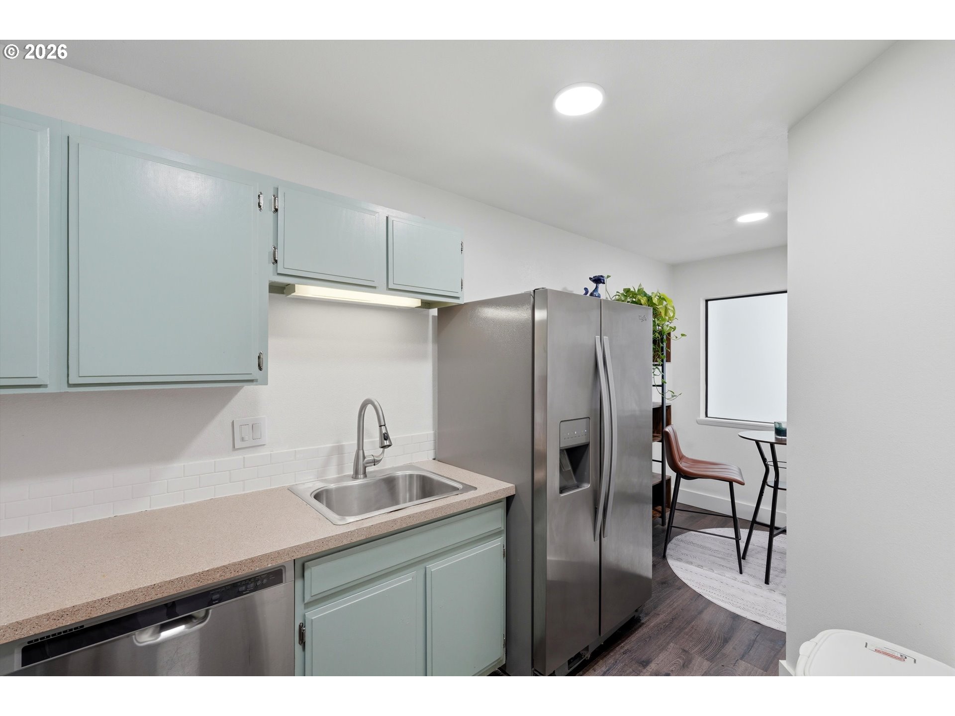 4926 S CORBETT AVE 205