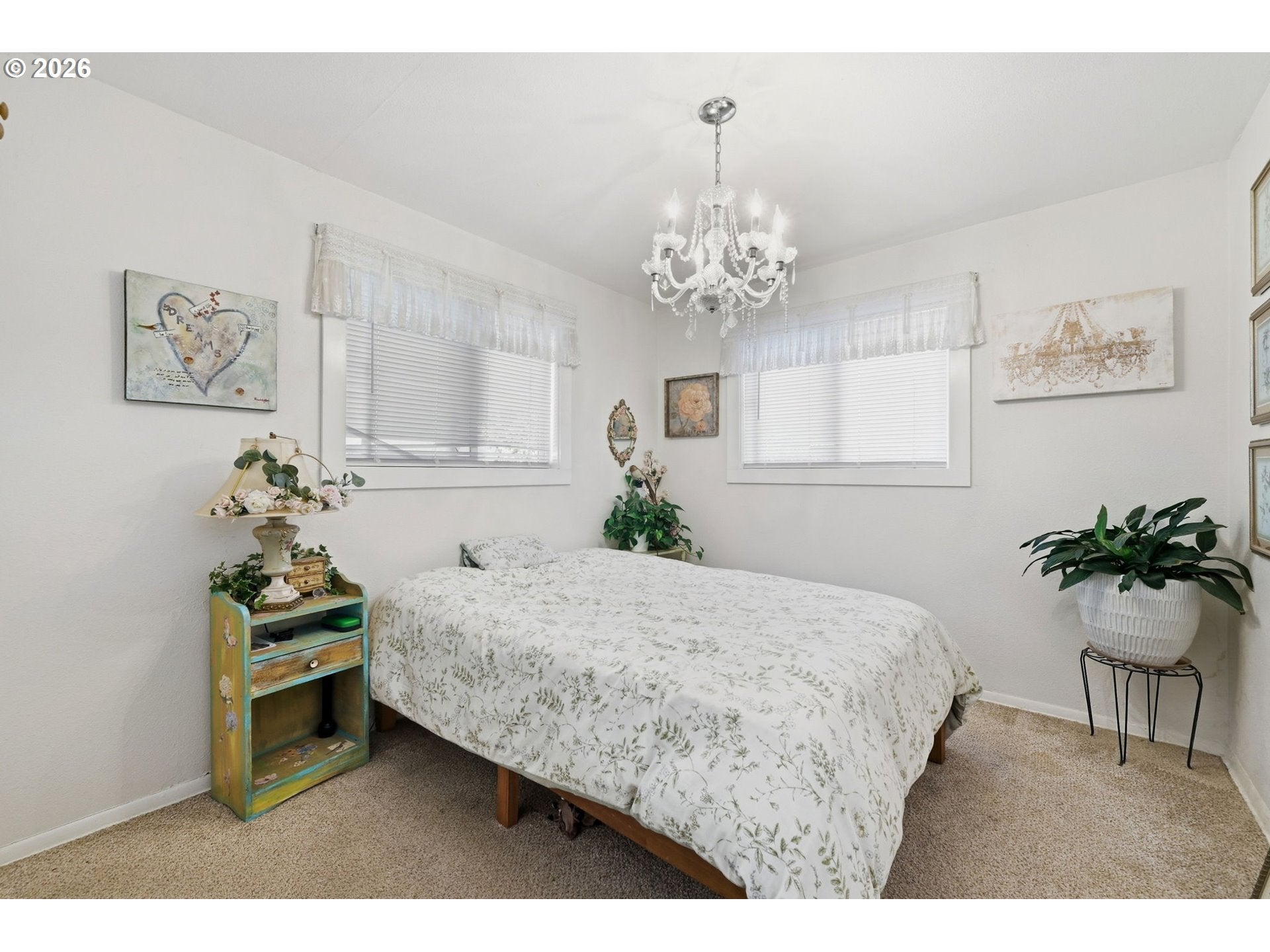 121 W C ST